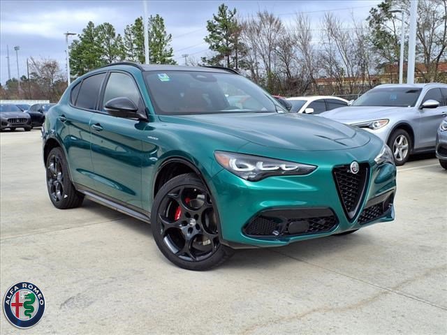 2025 Alfa Romeo Stelvio Sprint
