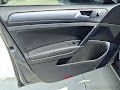2018 Volkswagen Golf SE